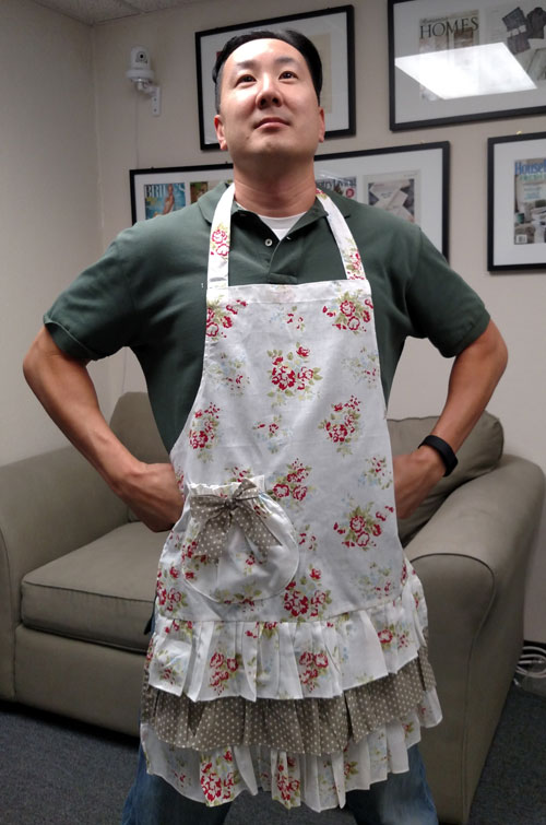 Steve Chou Apron model